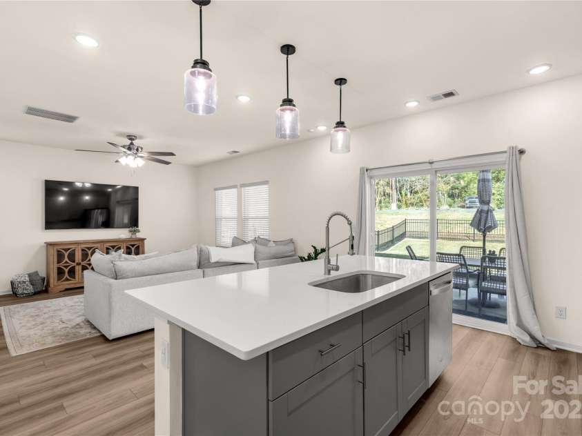 372 Olympia Way, York, SC 29745.  MLS# CAR4317922, YatesRealty ID 2350. 