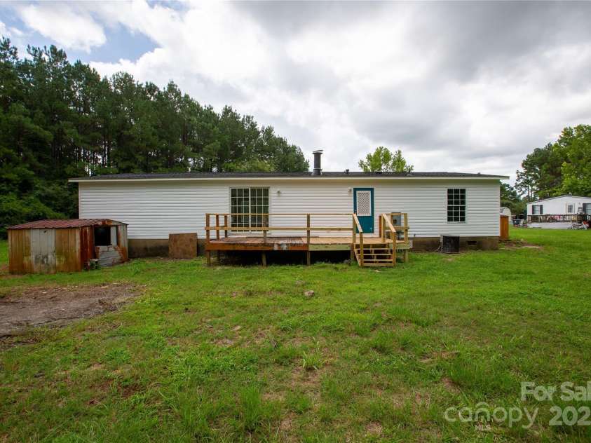 76 Brittany Lane, Whiteville, NC 28472.  MLS# CAR4277549, YatesRealty ID 23502. 