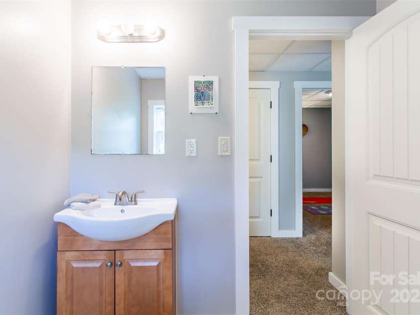 18 Benzington Way, Leicester, NC 28748.  MLS# CAR4254424, YatesRealty ID 23504. 