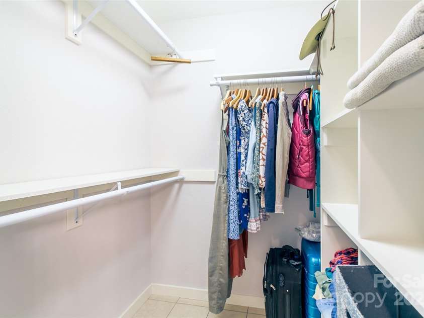 18 Benzington Way, Leicester, NC 28748.  MLS# CAR4254424, YatesRealty ID 23504. 