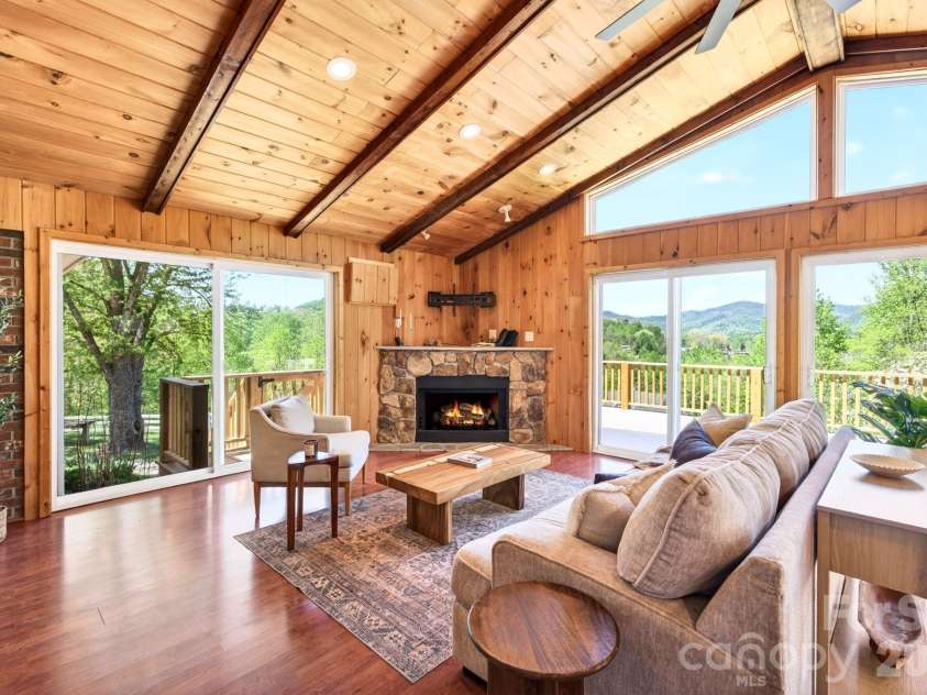 58 Camby Drive, Fairview, NC 28730.  MLS# CAR4371628, YatesRealty ID 23505. Propane Fireplace