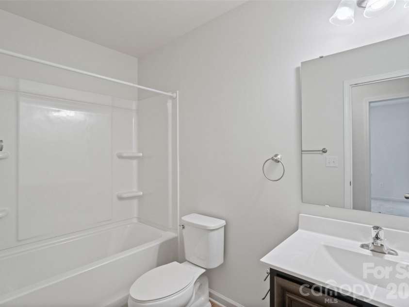 591 Stockton Way, Rock Hill, SC 29732.  MLS# CAR4380260, YatesRealty ID 23508. Second Full Bath