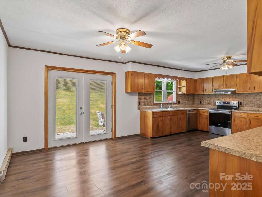 767 Brushy Creek Road, Spruce Pine, NC 28777.  MLS# CAR4258773, YatesRealty ID 23509. 