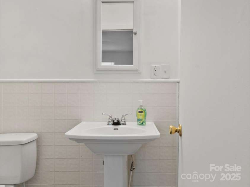 767 Brushy Creek Road, Spruce Pine, NC 28777.  MLS# CAR4258773, YatesRealty ID 23509. 