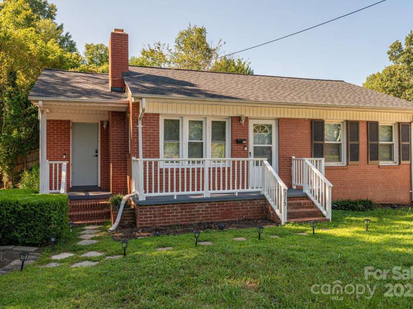 315 4th Avenue, Gastonia, NC 28054.  MLS# CAR4304615, YatesRealty ID 2351. 