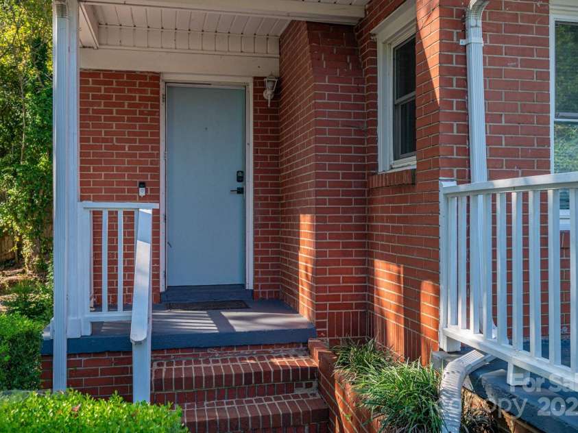 315 4th Avenue, Gastonia, NC 28054.  MLS# CAR4304615, YatesRealty ID 2351. 