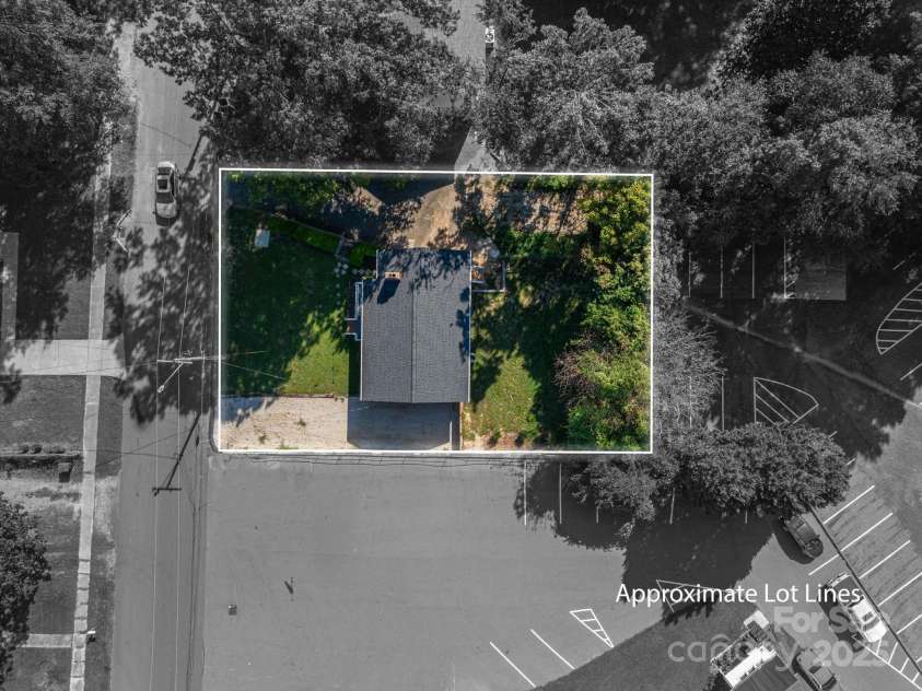 315 4th Avenue, Gastonia, NC 28054.  MLS# CAR4304615, YatesRealty ID 2351. 