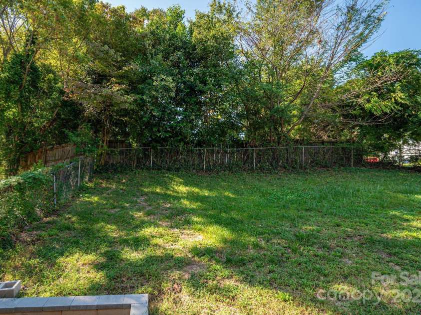 315 4th Avenue, Gastonia, NC 28054.  MLS# CAR4304615, YatesRealty ID 2351. 