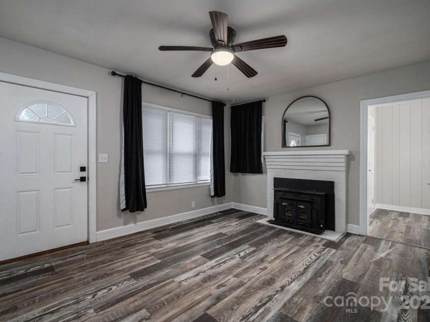 315 4th Avenue, Gastonia, NC 28054.  MLS# CAR4304615, YatesRealty ID 2351. 