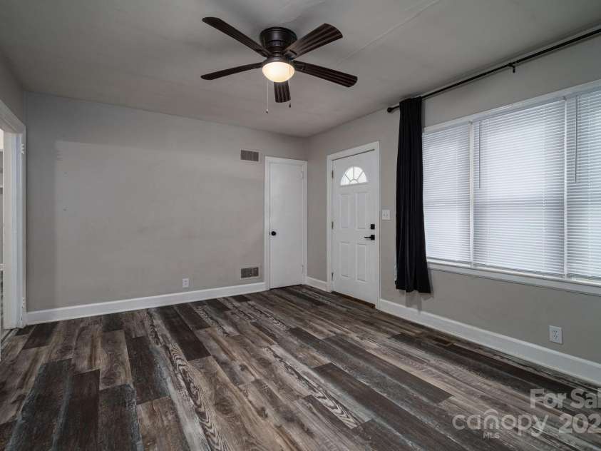 315 4th Avenue, Gastonia, NC 28054.  MLS# CAR4304615, YatesRealty ID 2351. 