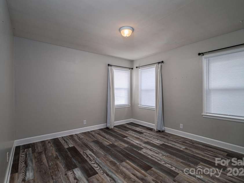 315 4th Avenue, Gastonia, NC 28054.  MLS# CAR4304615, YatesRealty ID 2351. 