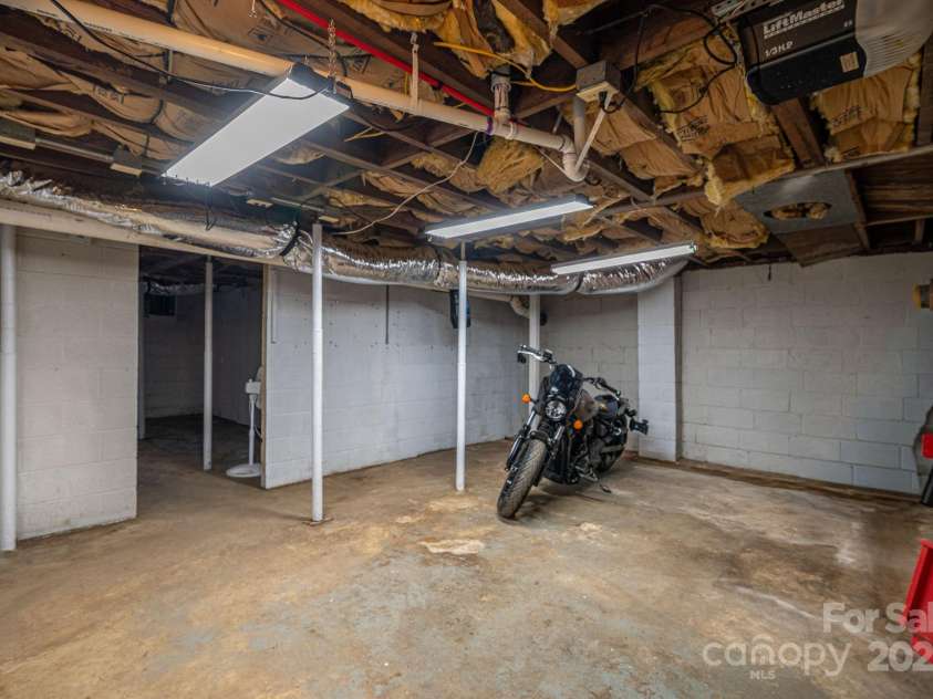 315 4th Avenue, Gastonia, NC 28054.  MLS# CAR4304615, YatesRealty ID 2351. 