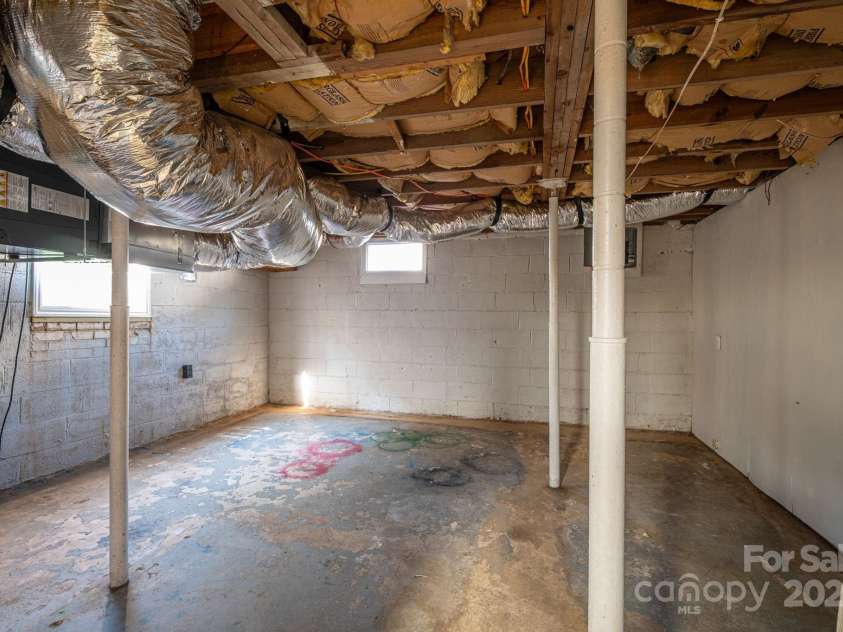 315 4th Avenue, Gastonia, NC 28054.  MLS# CAR4304615, YatesRealty ID 2351. 