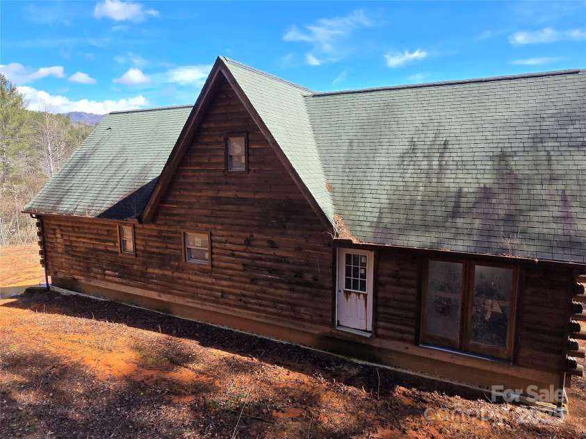 6490 Globe Road, Lenoir, NC 28645.  MLS# CAR4281988, YatesRealty ID 2351. 