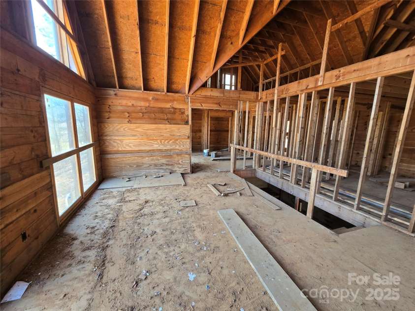 6490 Globe Road, Lenoir, NC 28645.  MLS# CAR4281988, YatesRealty ID 2351. Great room