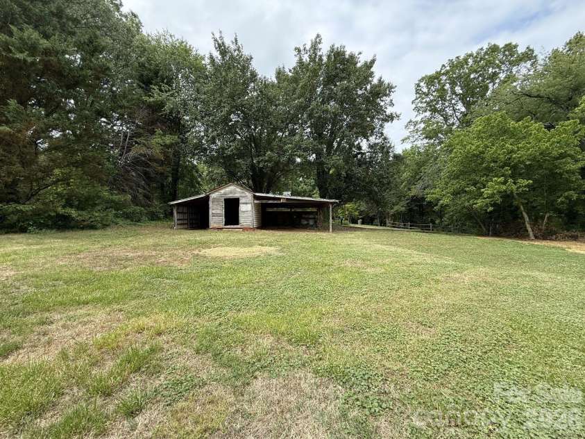 2873 NC 27 Highway, Lincolnton, NC 28092.  MLS# CAR4379543, YatesRealty ID 23513. 