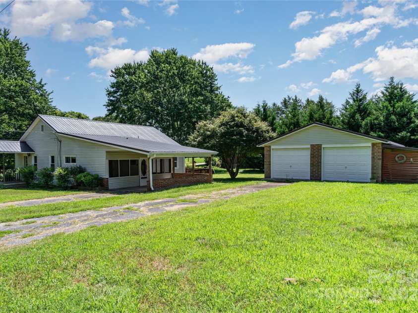3425 Long Ferry Road, Salisbury, NC 28146.  MLS# CAR4272627, YatesRealty ID 23515. 
