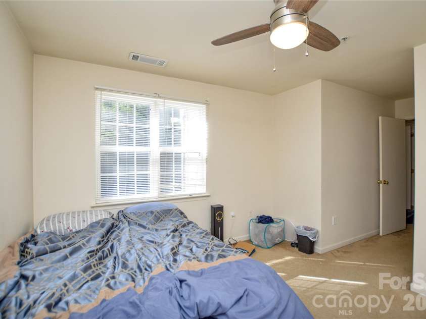 9810 Campus Walk Lane, Charlotte, NC 28262.  MLS# CAR4374481, YatesRealty ID 23515. 