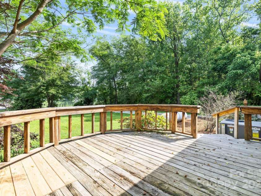 6822 Zelda Drive, Catawba, NC 28609.  MLS# CAR4260150, YatesRealty ID 23516. 