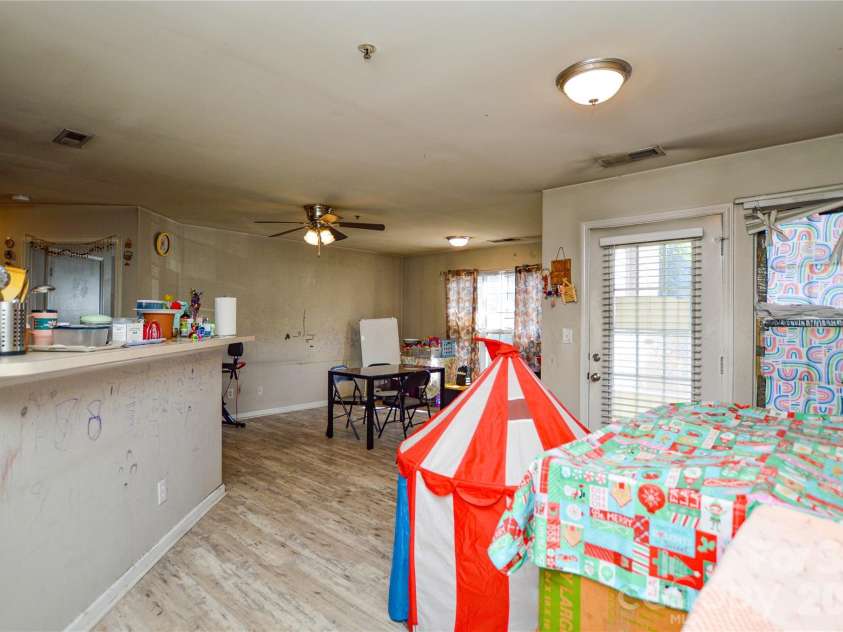 9709 Campus Walk Lane, Charlotte, NC 28262.  MLS# CAR4374203, YatesRealty ID 23516. 