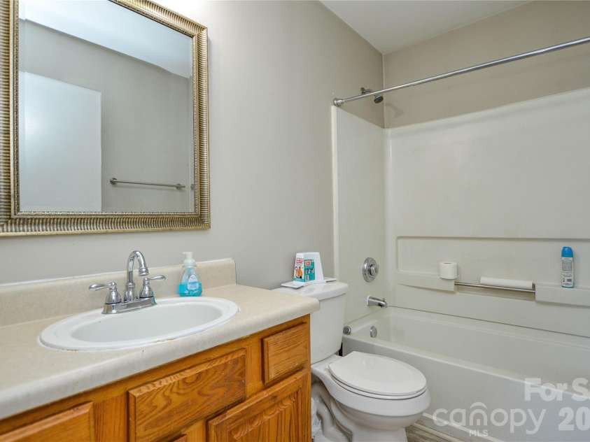 9709 Campus Walk Lane, Charlotte, NC 28262.  MLS# CAR4374203, YatesRealty ID 23516. 