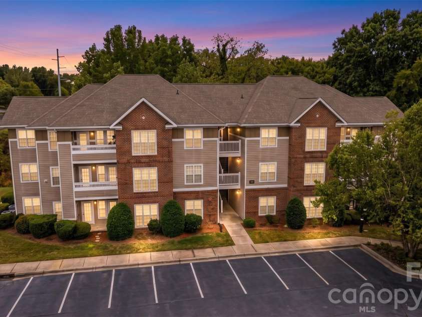 9709 Campus Walk Lane, Charlotte, NC 28262.  MLS# CAR4428157, YatesRealty ID 23516. 