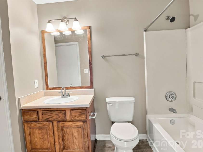 9709 Campus Walk Lane, Charlotte, NC 28262.  MLS# CAR4428157, YatesRealty ID 23516. Bathroom -2
