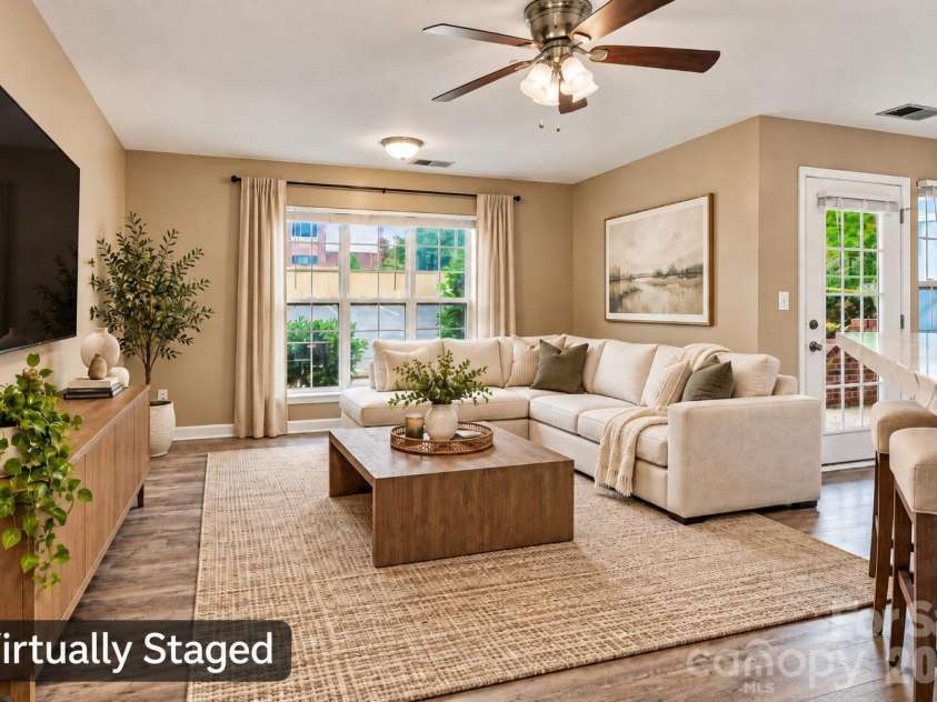 9709 Campus Walk Lane, Charlotte, NC 28262.  MLS# CAR4428157, YatesRealty ID 23516. VS - Living Area