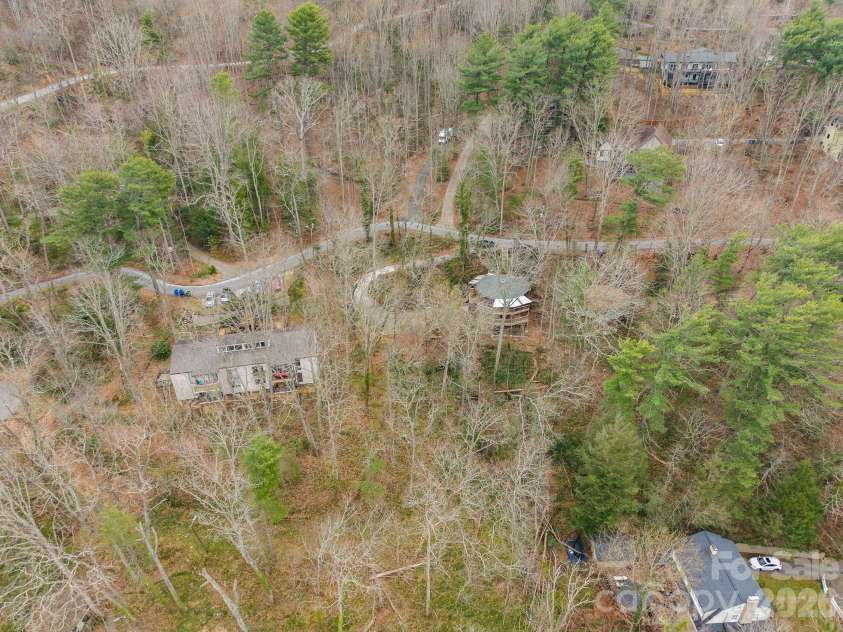 355 Sunset Drive, Asheville, NC 28804.  MLS# CAR4361101, YatesRealty ID 23517. 