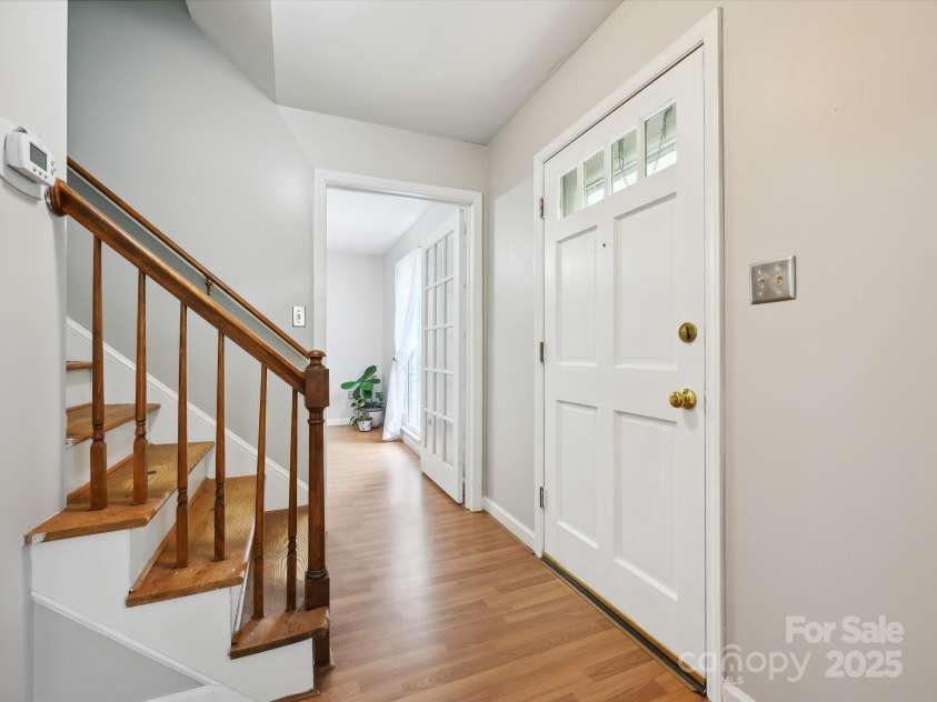 7317 Red Branch Lane, Charlotte, NC 28226.  MLS# CAR4264702, YatesRealty ID 23517. 