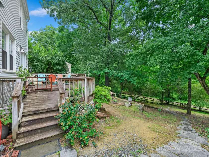 7317 Red Branch Lane, Charlotte, NC 28226.  MLS# CAR4264702, YatesRealty ID 23517. 