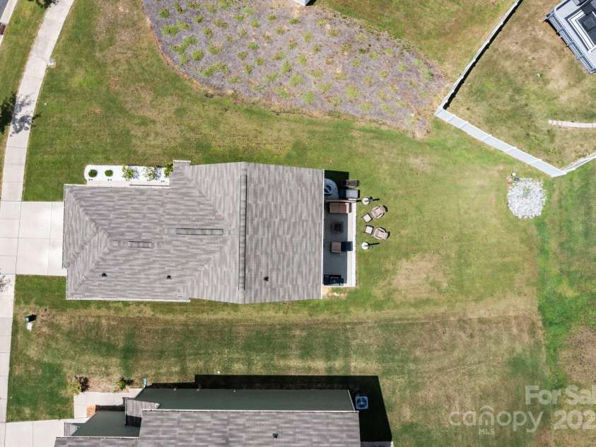 1207 Skyflower Way, Charlotte, NC 28214.  MLS# CAR4269220, YatesRealty ID 23518. 