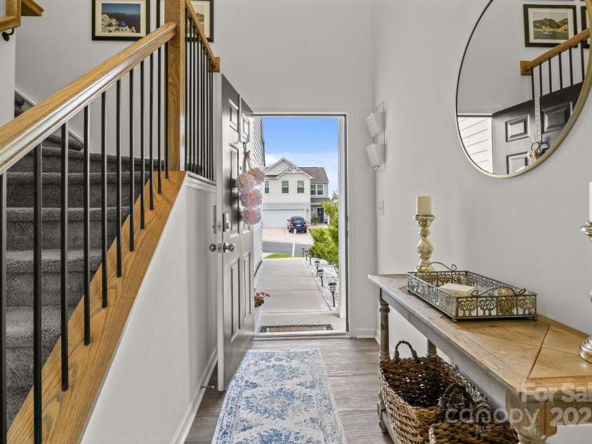1207 Skyflower Way, Charlotte, NC 28214.  MLS# CAR4269220, YatesRealty ID 23518. Two story entryway