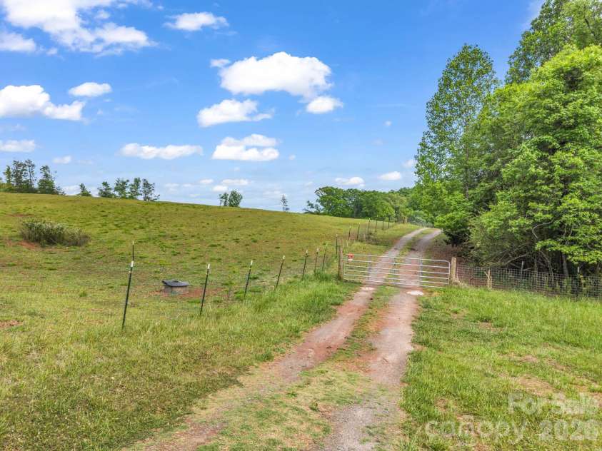 432 Gilmer Edwards Road, Rutherfordton, NC 28139.  MLS# CAR4377844, YatesRealty ID 23518. 