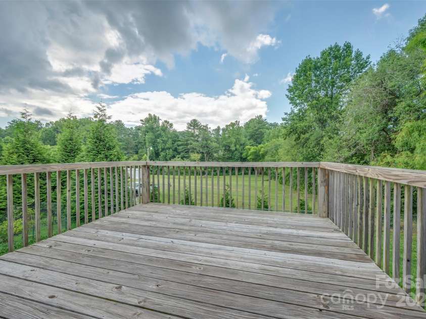 1380 Old Dana Road, Hendersonville, NC 28792.  MLS# CAR4275821, YatesRealty ID 23519. 