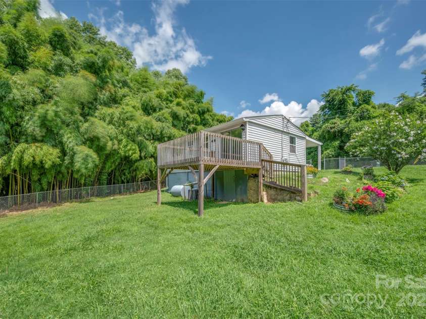 1380 Old Dana Road, Hendersonville, NC 28792.  MLS# CAR4275821, YatesRealty ID 23519. 