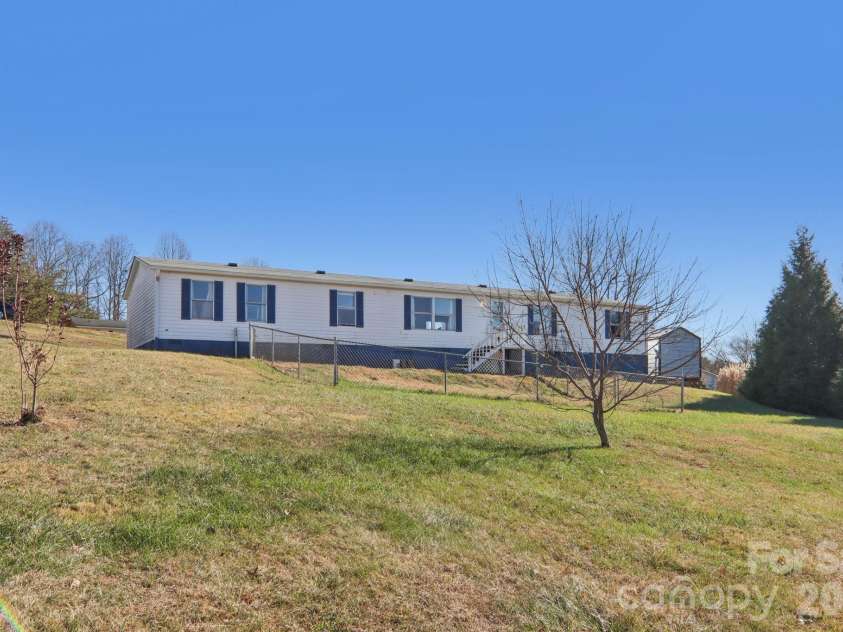 99 Colton Drive, Leicester, NC 28748.  MLS# CAR4324763, YatesRealty ID 2352. 