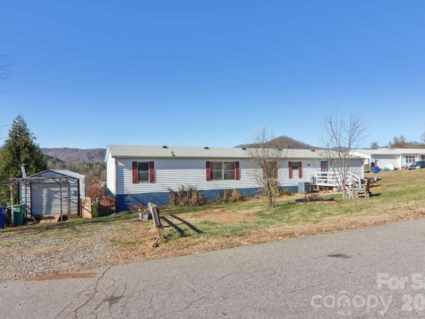99 Colton Drive, Leicester, NC 28748.  MLS# CAR4324763, YatesRealty ID 2352. 