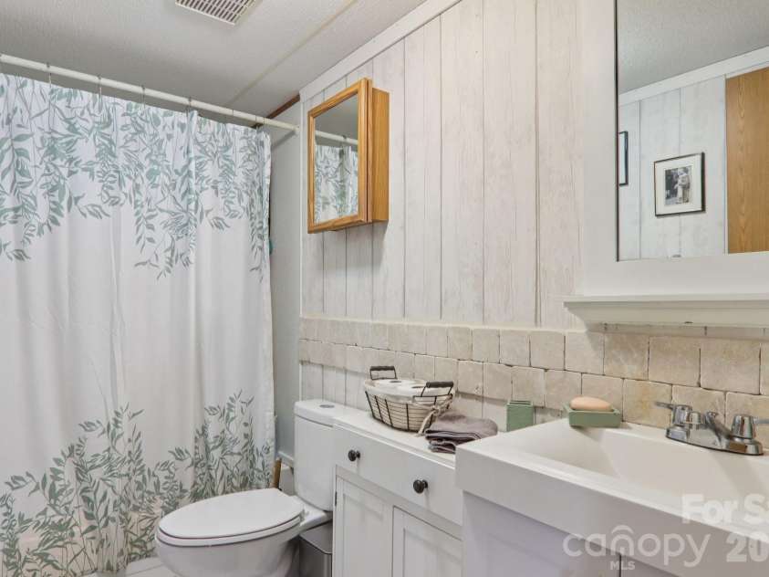 99 Colton Drive, Leicester, NC 28748.  MLS# CAR4324763, YatesRealty ID 2352. 
