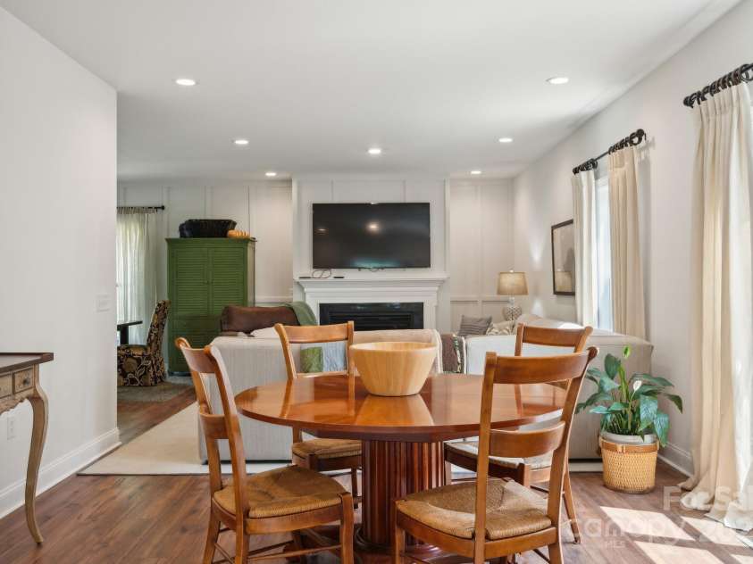 274 Old Bristol Road, Boone, NC 28607.  MLS# CAR4255552, YatesRealty ID 23520. Dining Room