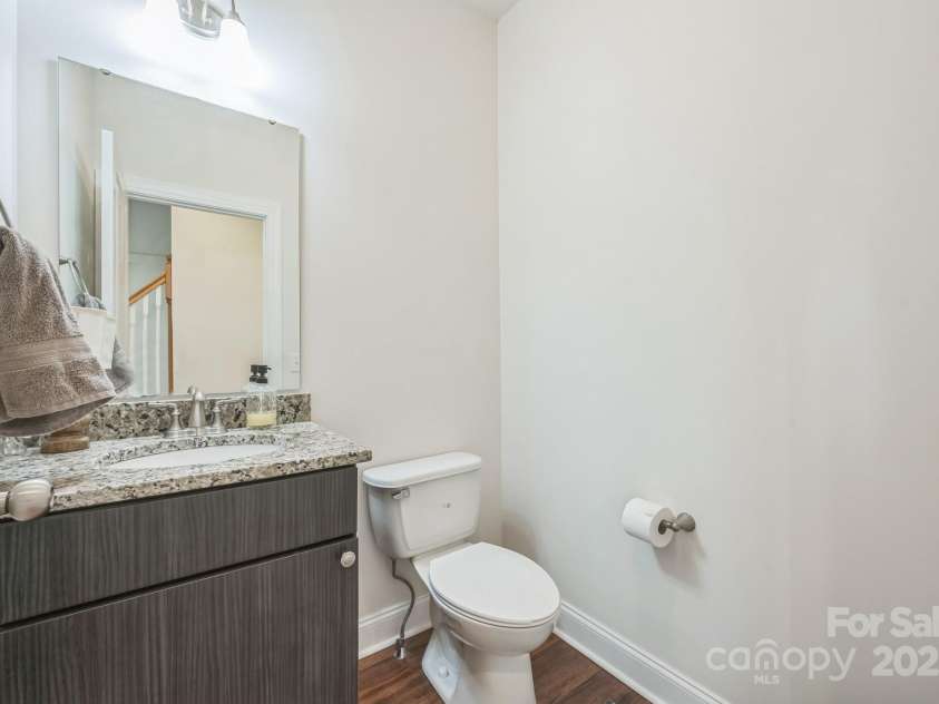 274 Old Bristol Road, Boone, NC 28607.  MLS# CAR4255552, YatesRealty ID 23520. Half Bath