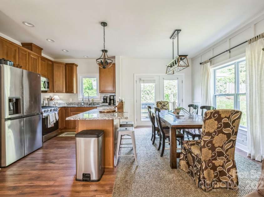 274 Old Bristol Road, Boone, NC 28607.  MLS# CAR4255552, YatesRealty ID 23520. Kitchen