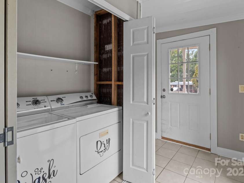 165 Cardinal Drive, New London, NC 27371.  MLS# CAR4256432, YatesRealty ID 23521. 