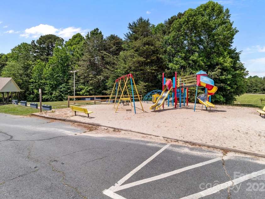 165 Cardinal Drive, New London, NC 27371.  MLS# CAR4256432, YatesRealty ID 23521. 