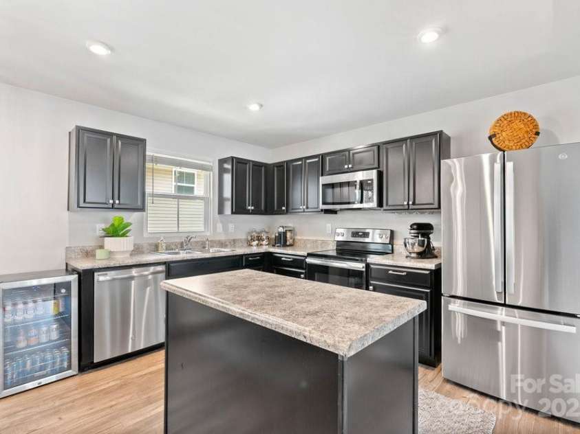 999 Rushing Lane, Fort Mill, SC 29715.  MLS# CAR4268062, YatesRealty ID 23523. 