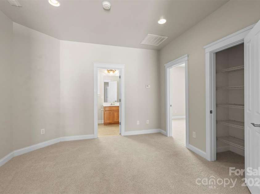 187 Water Oak Drive, Mooresville, NC 28117.  MLS# CAR4267308, YatesRealty ID 23524. 