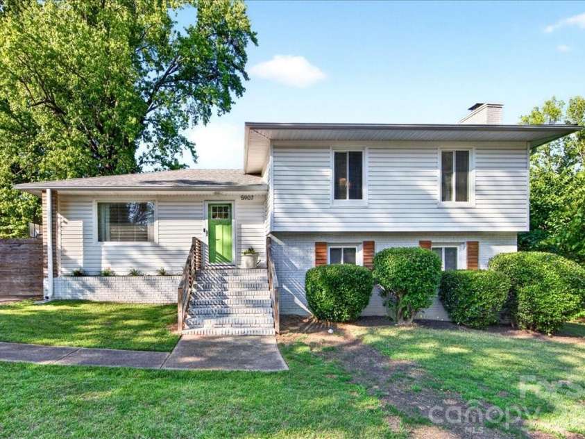5907 Bluebonnet Road, Charlotte, NC 28212.  MLS# CAR4380900, YatesRealty ID 23524. 