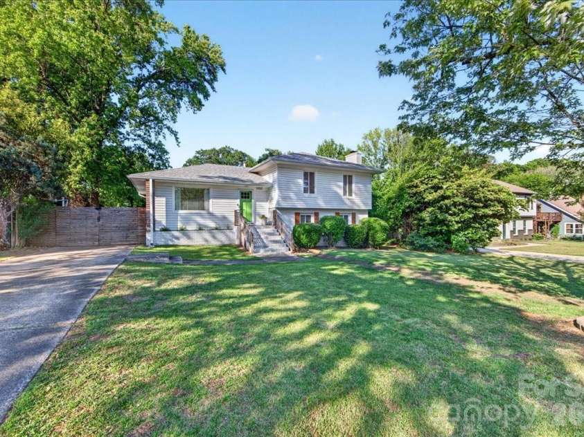 5907 Bluebonnet Road, Charlotte, NC 28212.  MLS# CAR4380900, YatesRealty ID 23524. 