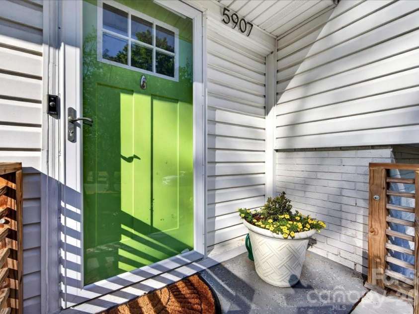 5907 Bluebonnet Road, Charlotte, NC 28212.  MLS# CAR4380900, YatesRealty ID 23524. 