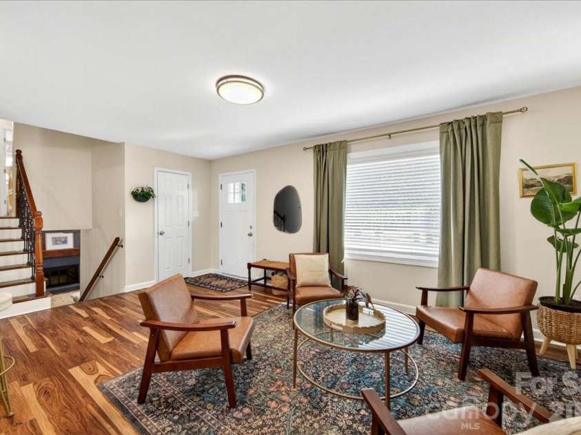 5907 Bluebonnet Road, Charlotte, NC 28212.  MLS# CAR4380900, YatesRealty ID 23524. 
